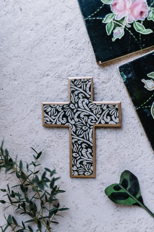 Croix décorative