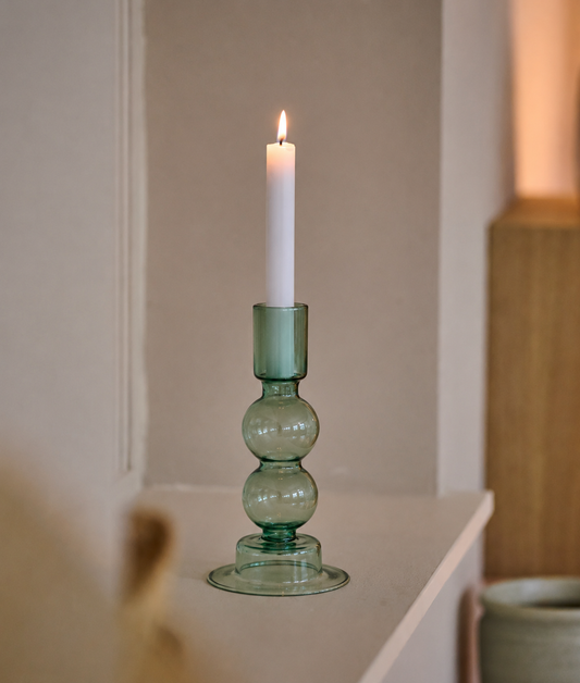 Bougeoir en verre vert