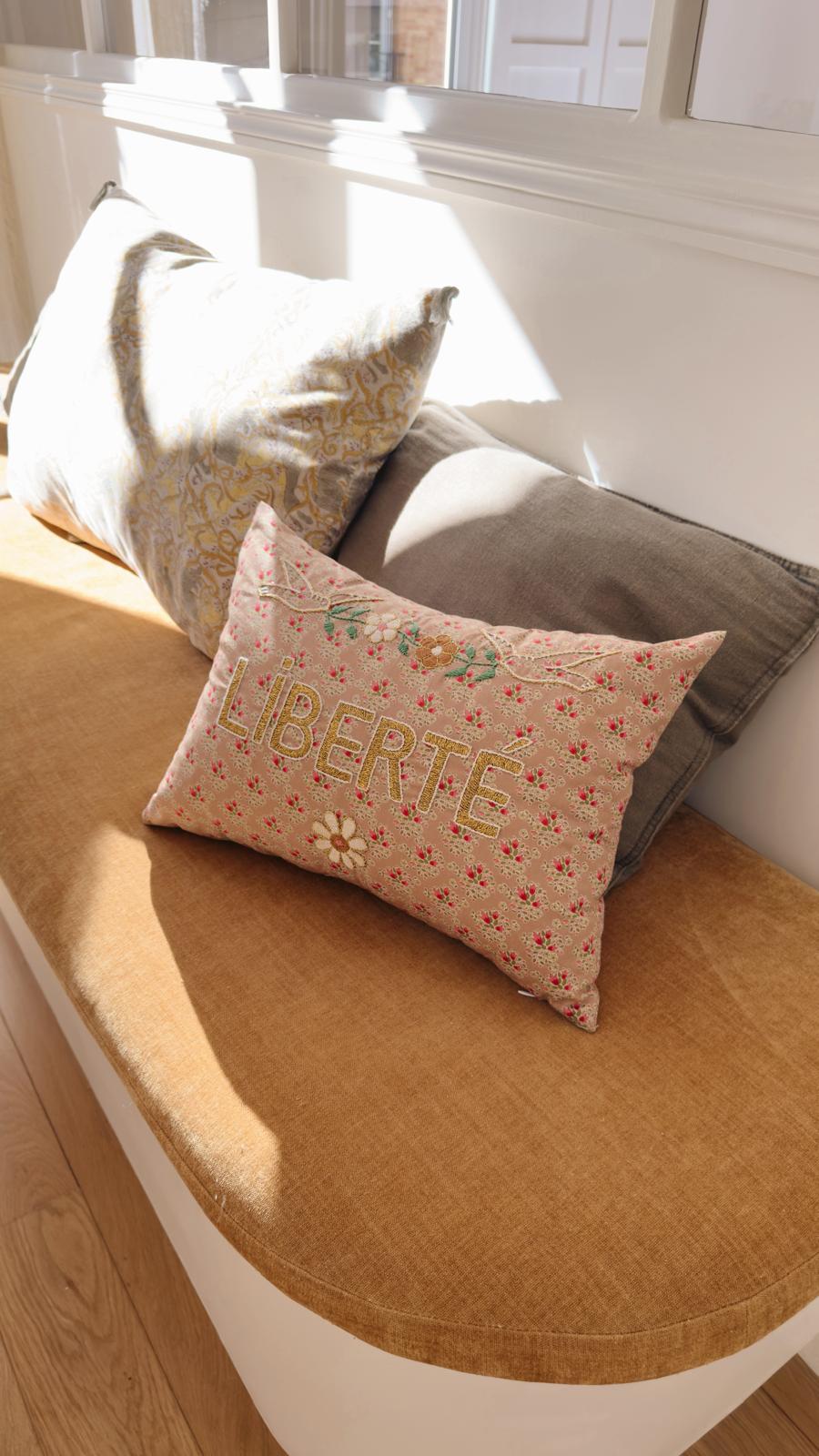 Coussin brodé CSAO - grand format