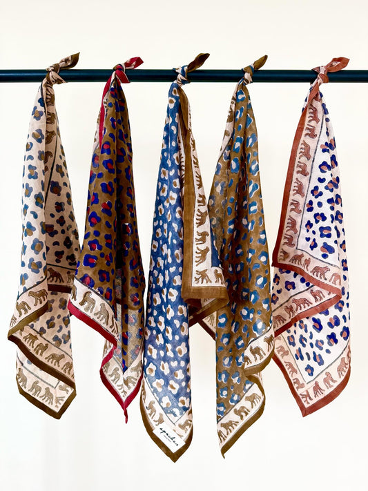 Petit foulard Apaches