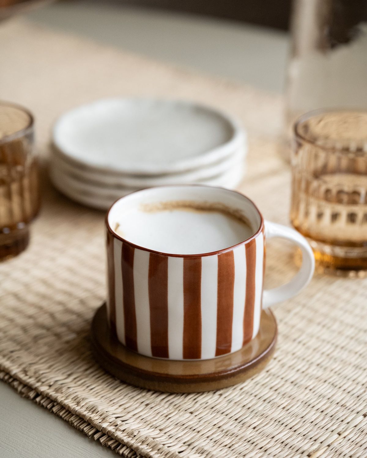 Tasse espresso rayée en porcelaine - Pomax